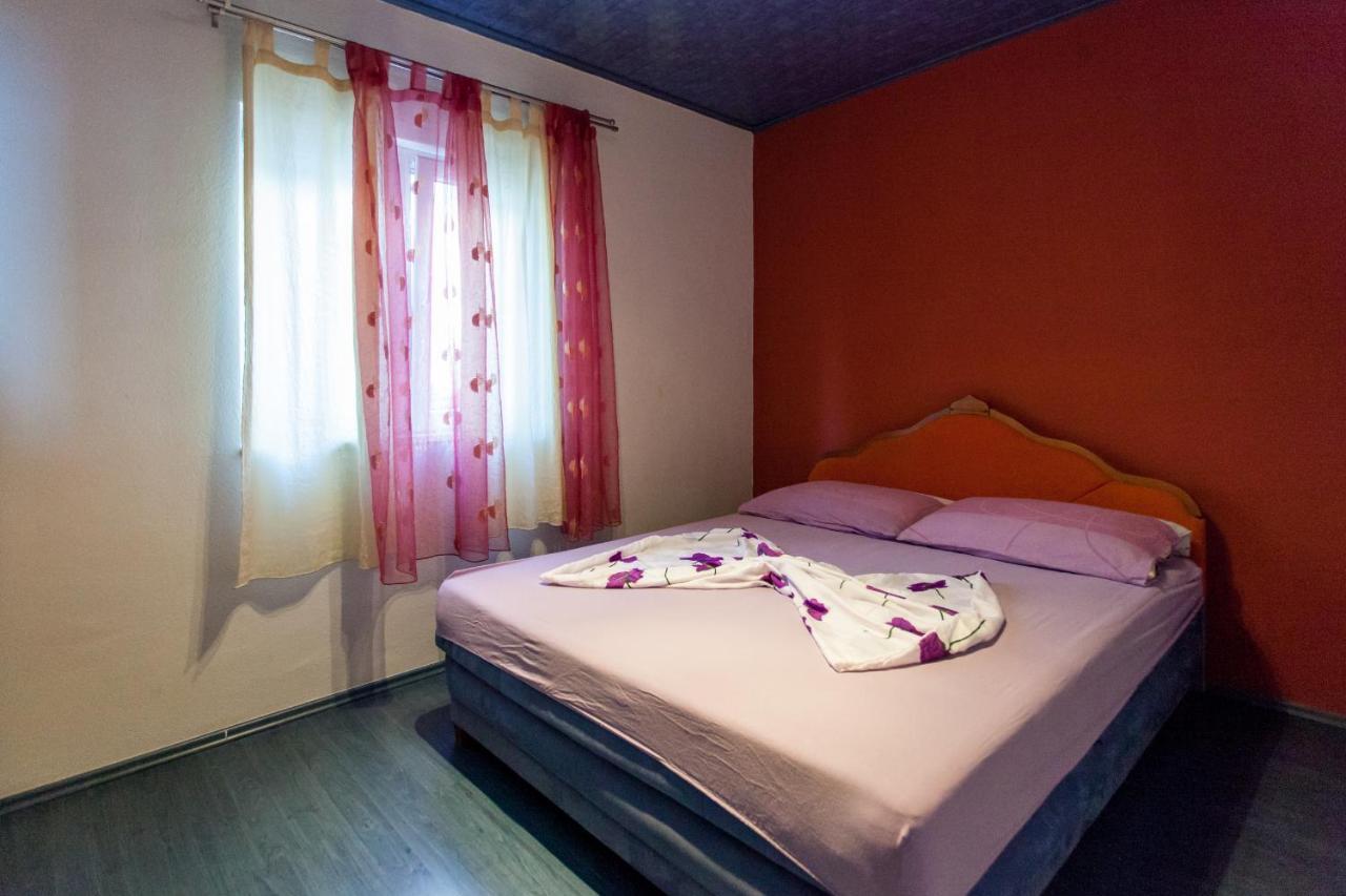 Apartman J & K Ποντστράνα Εξωτερικό φωτογραφία